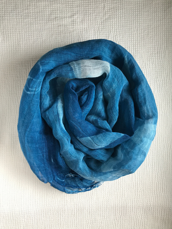 藍曬棉麻圍巾 - 飛舞蝴蝶薑 Botanic Cyanotype Scarf - Butterfly Lily 第6張的照片