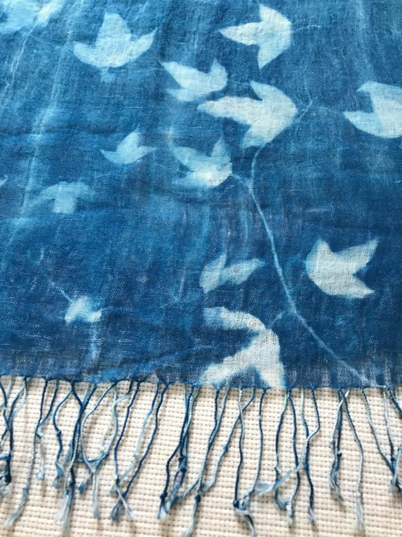 青い太陽の綿のスカーフ - Botanic Cyanotype Scarf - Passiflora 4枚目の画像