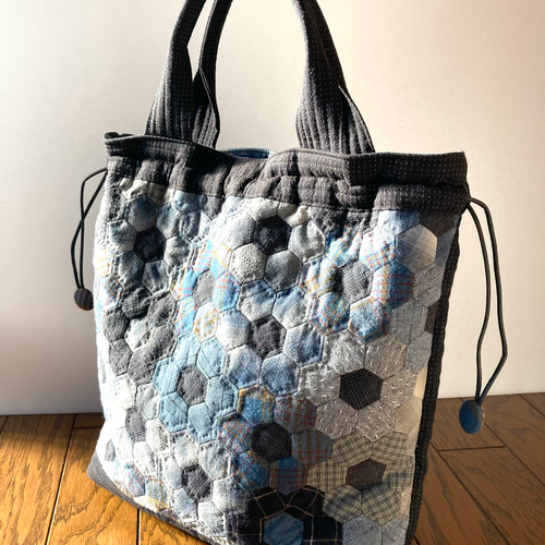 パッチワークキルト　洗濯物アップリケのトートバック　ハンドメイド パッチワークキルトバッグ パッチワーク パッチワークバッグ