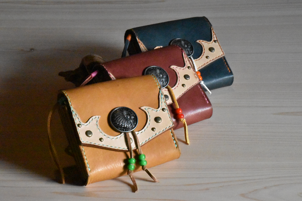 ウェスタン風カードケース　おしゃれ　大容量　本革