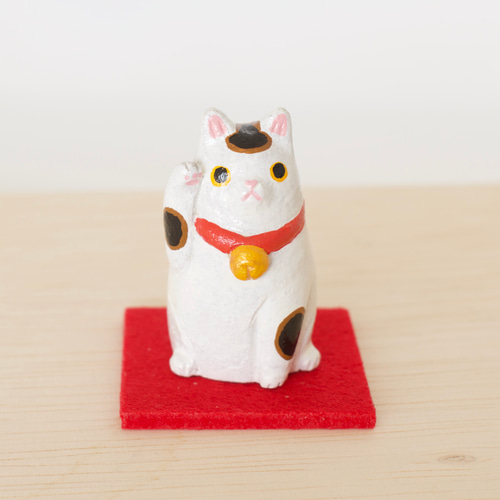 縁起物・お正月飾りにも】小さな招き猫 招き猫 m-zokei 通販｜Creema 