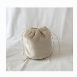 Eco fur drawstring bag pale beige 5枚目の画像