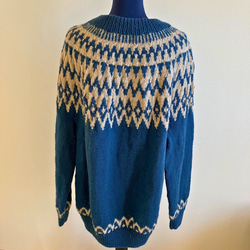 ユニセックスのヨーク編みセーター 5枚目の画像