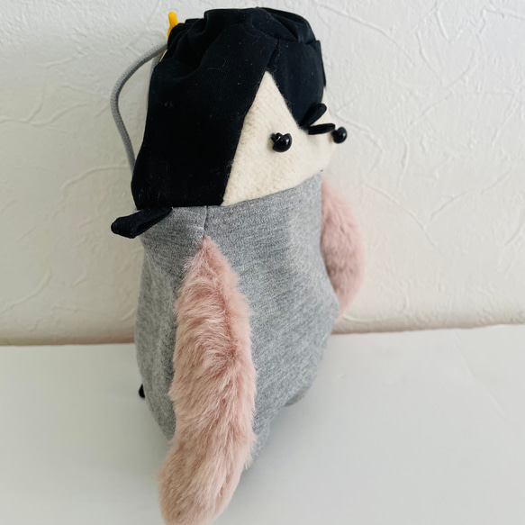 旅するよちよちペンギン　　杢グレーニット×起毛ベージュニット巾着　 3枚目の画像