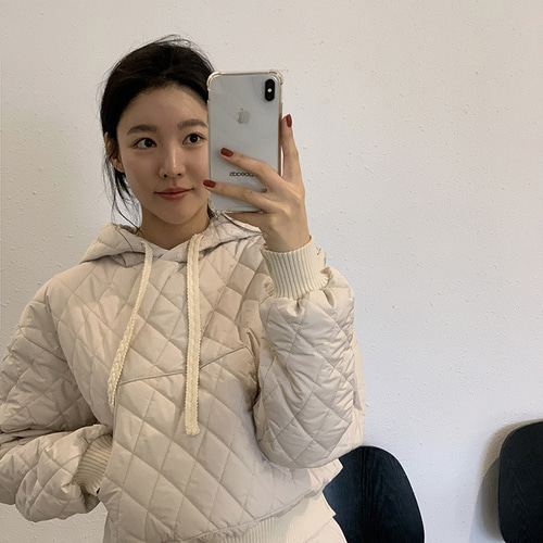 セットアップ】キルティングフーディー＋ハイウエストスカート 上下