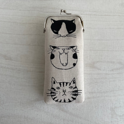 ふっくらコンパクト 眼鏡入れ メガネケース（猫顔 by Miyako Kawaguchi