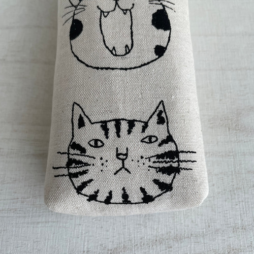 ふっくらコンパクト 眼鏡入れ メガネケース（猫顔 by Miyako Kawaguchi