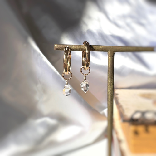 14kgf タンザナイトとハーキマーのピアス 14KGFバイカラータンザナイトとハーキマーダイヤモンドの