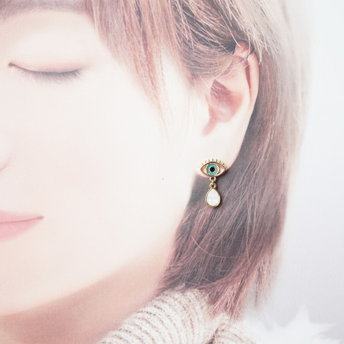 おめめ（瞳）のピアス/アシンメトリー《281_01》 ピアス