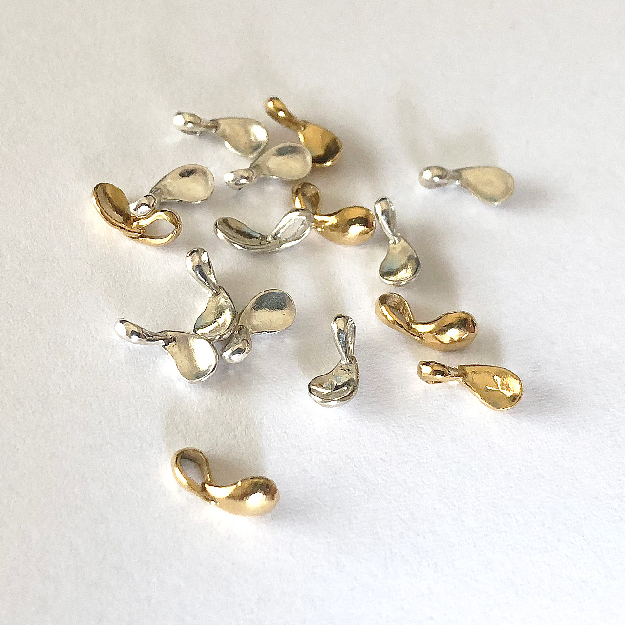 小ぶりスプーンの銀の匙ネックレス　　シルバー チェーン イニシャル 名入れ 刻印 ペンダント 真鍮 ジュエリー 40cm