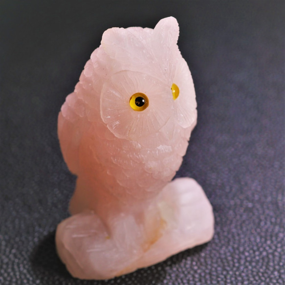 縁起物 ローズクォーツ ふくろう（フクロウ）不苦労 天然石 手彫り彫刻