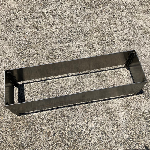 ち*ん様 金属製プランター1 おしゃれなガーデニングファニチャー アイアン製 ラウンド