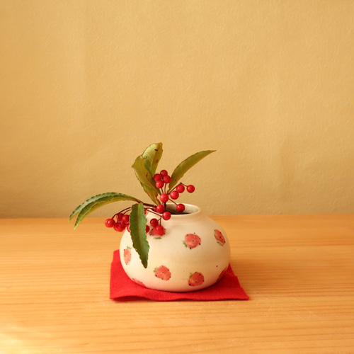 粉引きイチゴうさぎの鏡餅(大) 鏡餅 やまぐちあさこ。 的作品 15127288