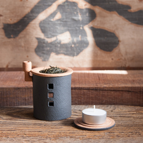 【omusubi様ご予約分】茶香炉（煙突おうち）− ミニ（クロクロ） 茶香炉（煙突おうち）- ミニ（クロ）※抗菌・消臭や風邪予防