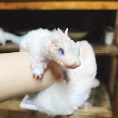 受注制作 不思議な動物,月兎ドラゴン ぬいぐるみ yizhangshui 通販