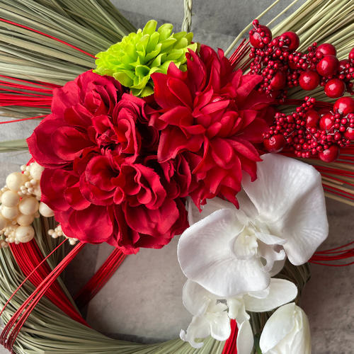 ダリアと胡蝶蘭のしめ縄飾り1点アーティフィシャルフラワー しめ縄
