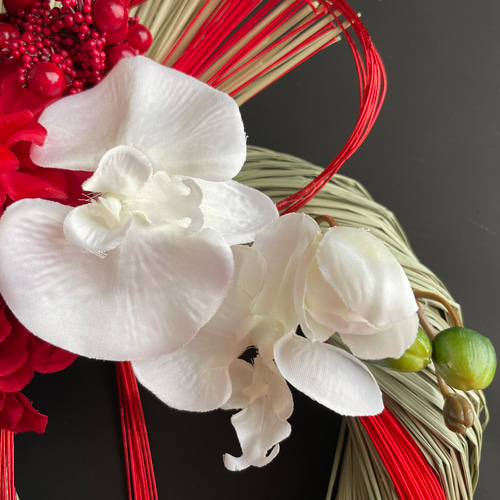 しめ縄リース　ピンク系　ダリア 100 白しめ縄ピンクダリアの新光触媒リース お正月 しめ縄飾り - メルカリ