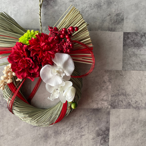 ダリアと胡蝶蘭のしめ縄飾り1点アーティフィシャルフラワー しめ縄