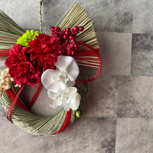 ダリアと胡蝶蘭のしめ縄飾り1点アーティフィシャルフラワー しめ縄