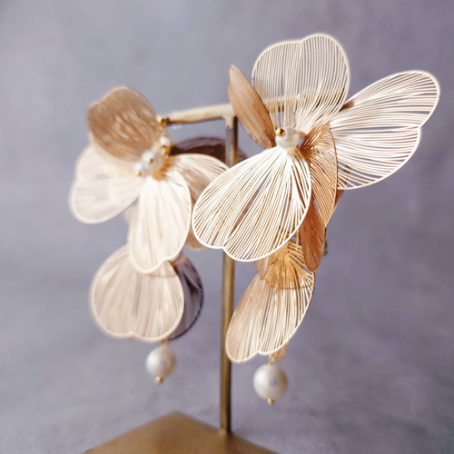 no.198 新作✩.*˚ナチュラルカラーの大ぶり華やかアクセサリー✩.*˚ no.198 新作✩.*˚ナチュラルカラーの大ぶり華やかアクセサリー