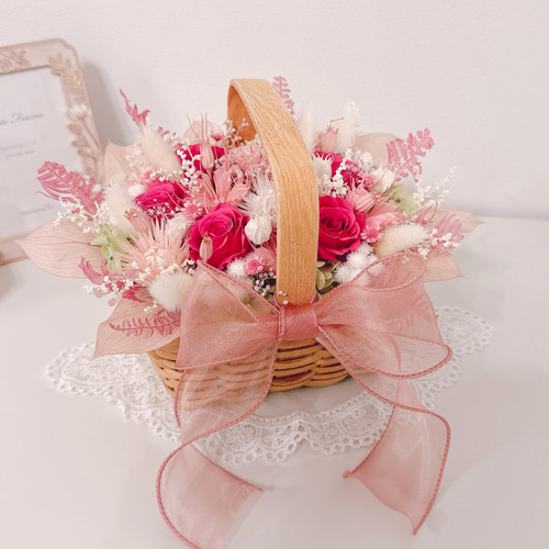 HANDMADE プリザーブドフラワー アレンジメント 花籠 薔薇 人気】 ローズピンク 華やかな バラ花籠 ✽ 中 バスケット