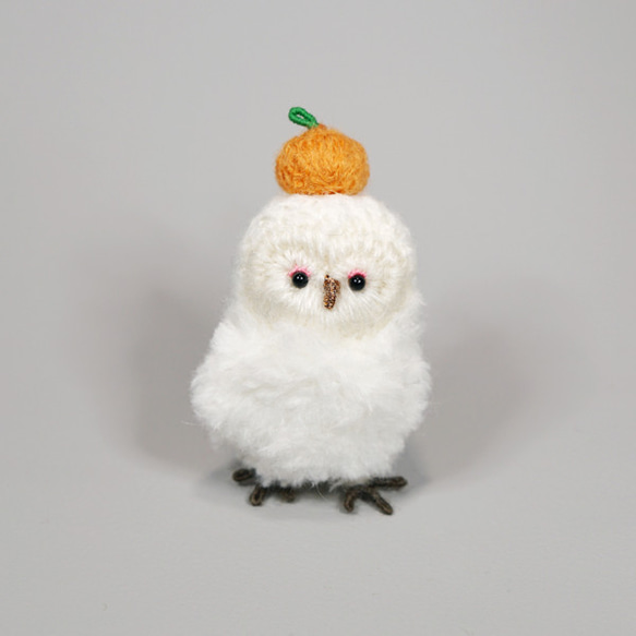 お正月Ver.ふわふわ鏡餅フクロウブローチB ブローチ kurokuma 通販 