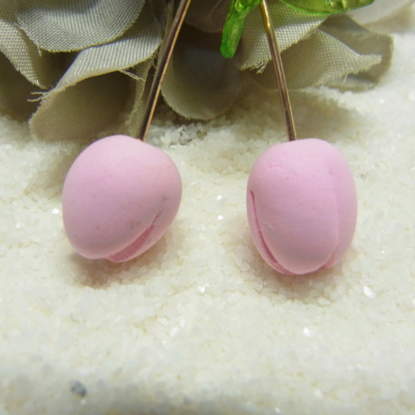 チューリップ風　チャーム　樹脂粘土加工パーツ ピンク 3枚目の画像