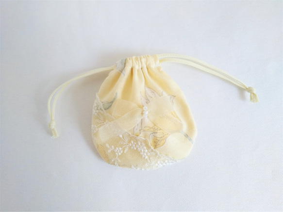 可愛い花柄ミニ巾着袋(パステルイエロー） 2枚目の画像