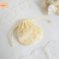 可愛い花柄ミニ巾着袋(パステルイエロー） 1枚目の画像