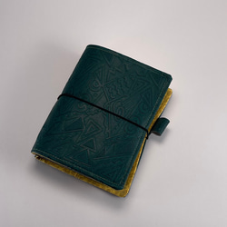 A6 サイズ 手帳カバートラベラーズノートカバー手帳カバー合皮レザー緑と黄色 6枚目の画像