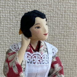 大正ロマン、カフェの女給の人形 3枚目の画像