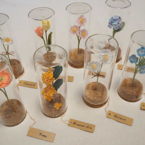 クローバーと白詰草 ガラスボトルフラワー 一輪挿し・花瓶・花器