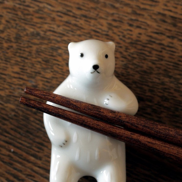 シロクマの熊吉 箸置き（毛並み） 1枚目の画像