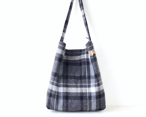 ichi トート&ショルダー2wayバッグ タータンチェック柄　新品　未使用 08b6b40ef39aeee1fac022049feb12
