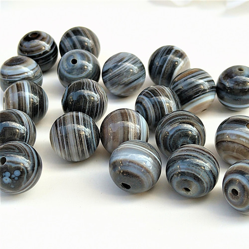 8～14mm チベットアゲート 黒縞瑪瑙（サードオニキス