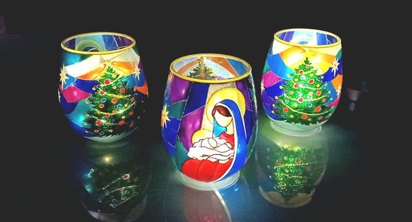 クリスマス　キリスト降誕キャンドルホルダー【マリア様と赤子のイエス様、クリスマスツリーと共に】 8枚目の画像