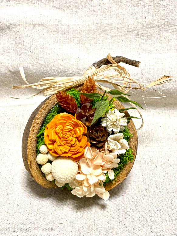 幸せを呼ぶ実 ブッダナッツ【向日葵とローズのナチュラルアレンジ  