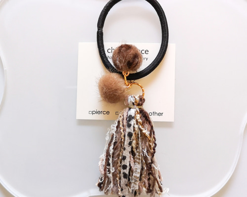 カラフルなタッセルのヘアゴム*【a173】 ヘアゴム chizu 通販 15132399
