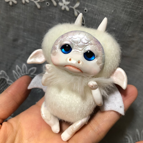 スノードラゴンのクォーツくんぬいぐるみドールアートドール幻獣