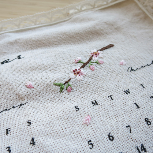 LAST SALE 2023年のファブリックカレンダー 刺繍ファブリック