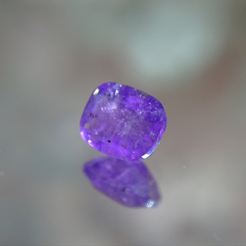 ハックマナイト 0.31ct ⭐1683 天然石 べるふぇKIRABOSHI希少石 取り寄 