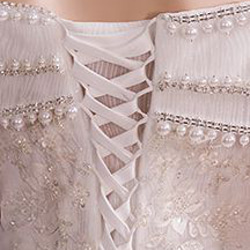 【新品】高級ウェディングドレスオーダーメイド  手縫いスパンコール・真珠 オフショルダー  ビスチェドレス結婚式/二次会 8枚目の画像