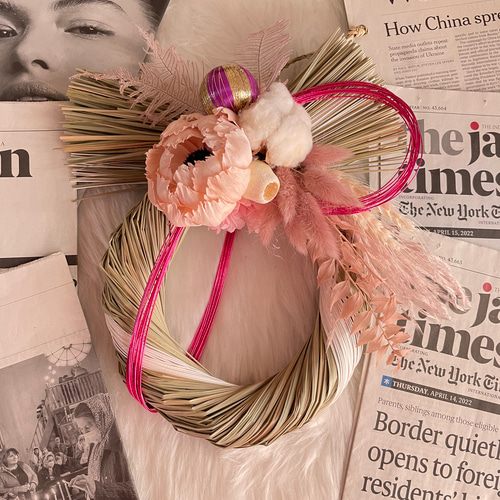 ピンクのソーラー芍薬のしめ縄飾り ドライフラワー お正月飾り しめ飾