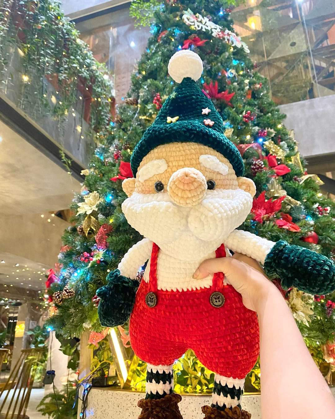 手作りベルベット サンタ クロース。 素敵なクリスマスをお過ごしください。