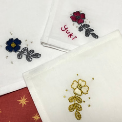 コットンの刺繍ハンカチ☆一輪の花 8枚目の画像