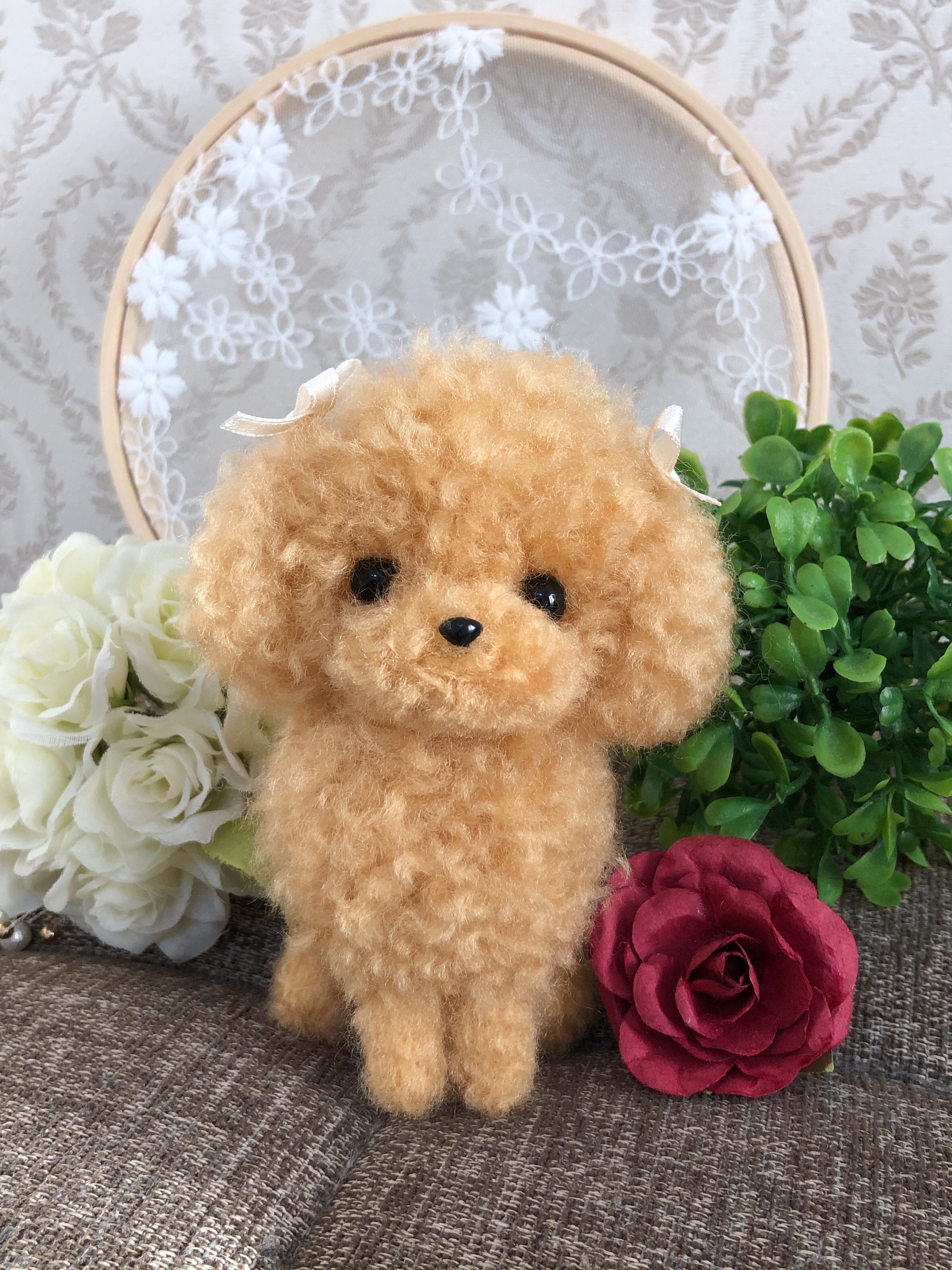 サイズの参考に！腹巻きのトイプードル　羊毛フェルト