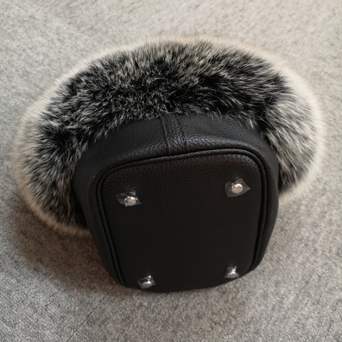 極美品 着用回数1回 トゥービーシック フォックスファー ボレロ ブラック 2025年最新】TO BE CHIC 着丈：ショート レディース 毛皮・ファー