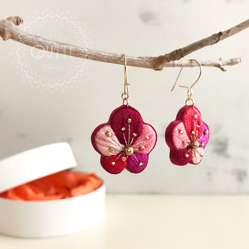 みや♡14kgf 1点品】14KGF/和風刺繍: '頬咲 -Hohoemi' P/E #紅色 -ﾋﾟｱｽ