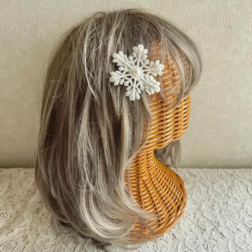 刺繍レースの雪の結晶ベビークリップ（ヘアピン・ヘアゴム変更
