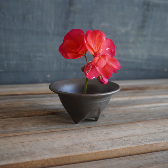 植物が長持ちする備前土の一輪挿し(お香たて)　加湿器にも　送料無料 2枚目の画像